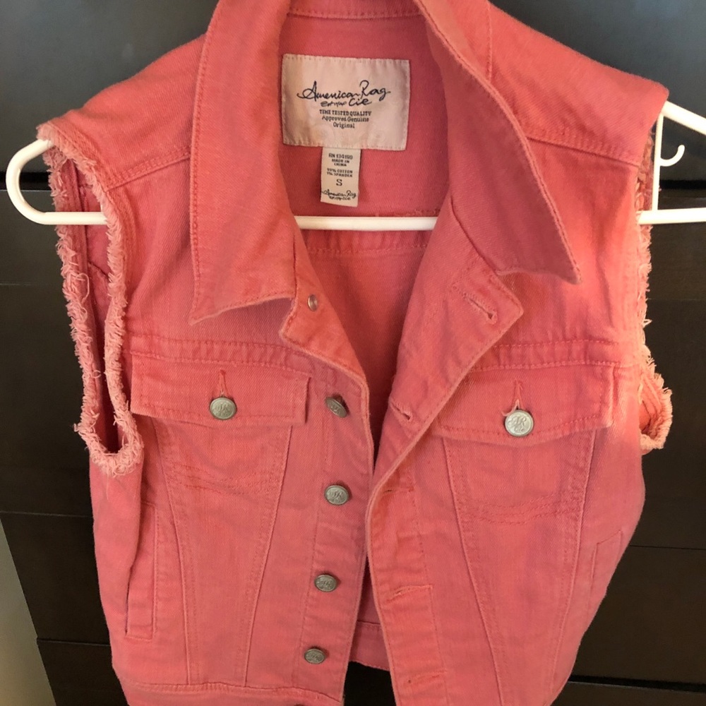 American rag pink denim vest